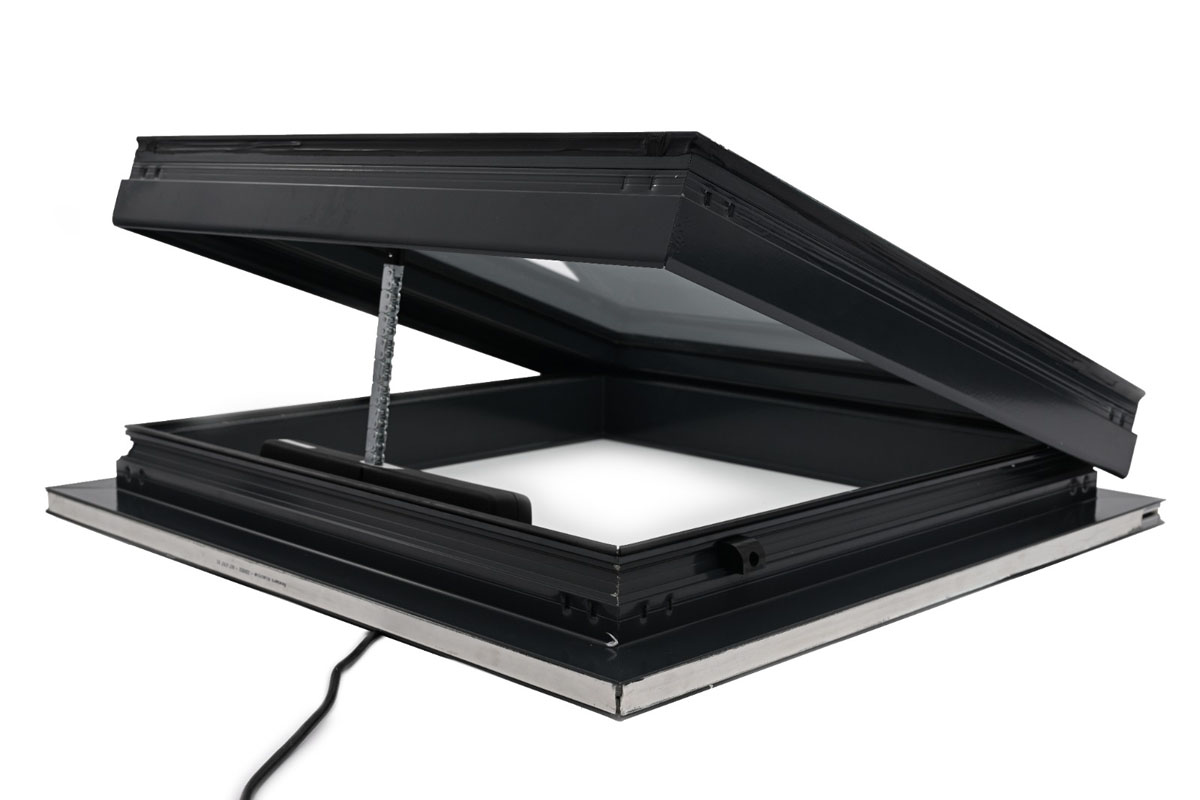 cupola-starlight-2-cupola-ventilatie-motor-230v-ventilation-dome-motor-230v-en