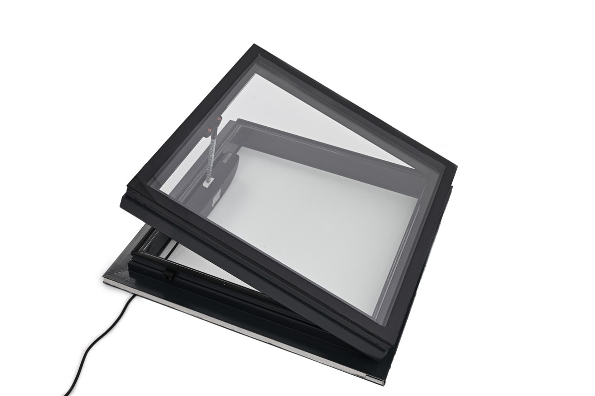 cupola-starlight-6-cupola-ventilatie-motor-230v-ventilation-dome-motor-230v-en